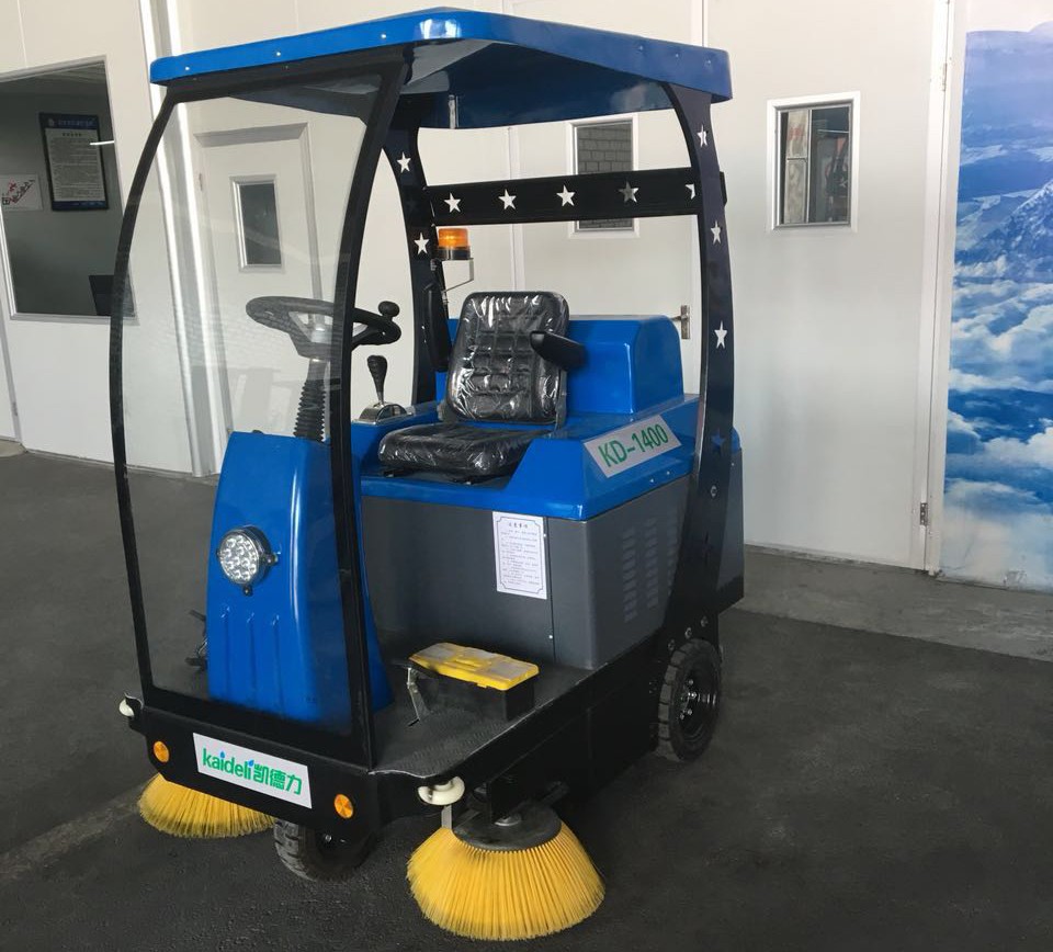 成都宏雯驾驶式洗地机 成都宏雯驾驶式洗地机